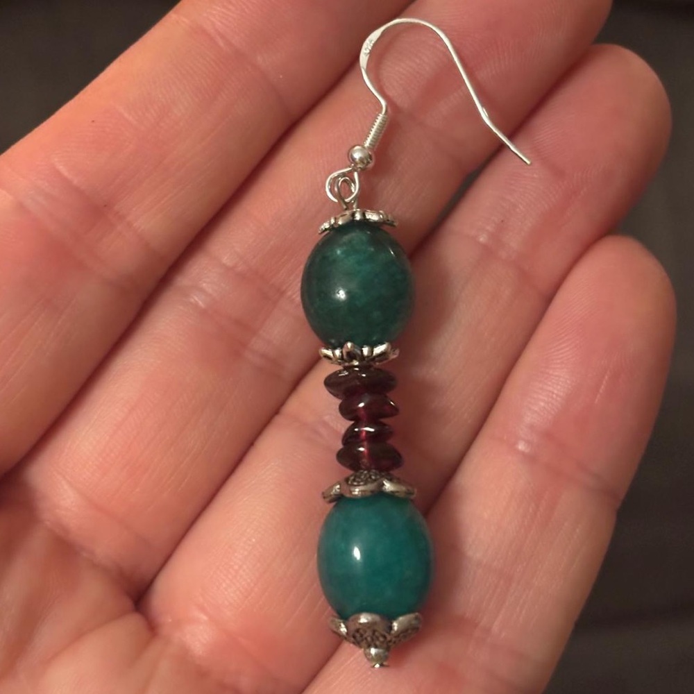 NWT Artisan Emerald & Garnet Dangle Earrings • In Bloom Collection • 925 Hooks - Picture 4 of 10